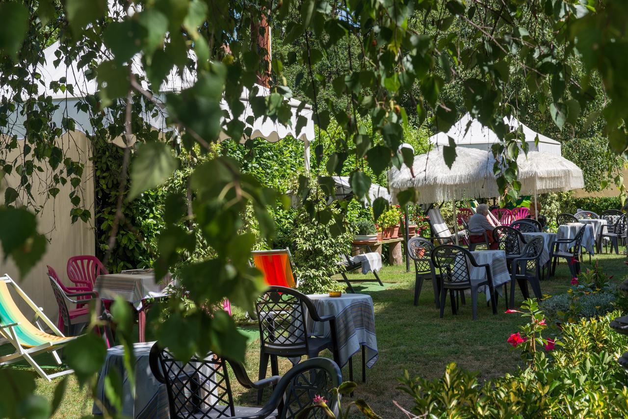 Miramonti Hotel Calizzano Bagian luar foto