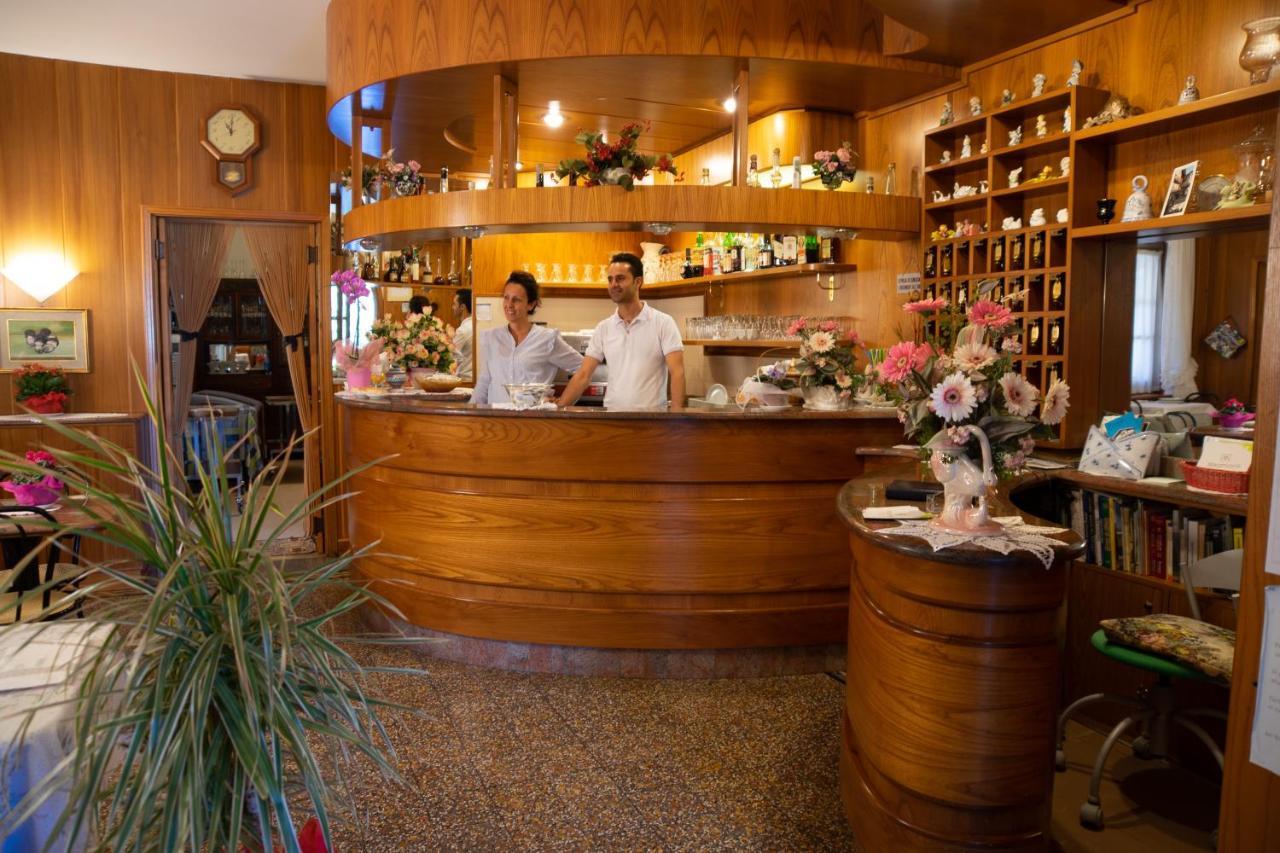 Miramonti Hotel Calizzano Bagian luar foto